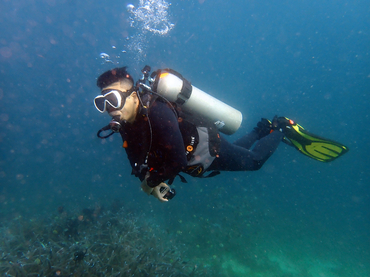 菲律宾麦克坦岛潜水人物照片_19-2-27香格里拉沙滩_海富瑜